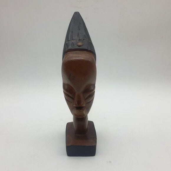 African Wooden Bust of Woman -Tikar - Picture 3 of 11